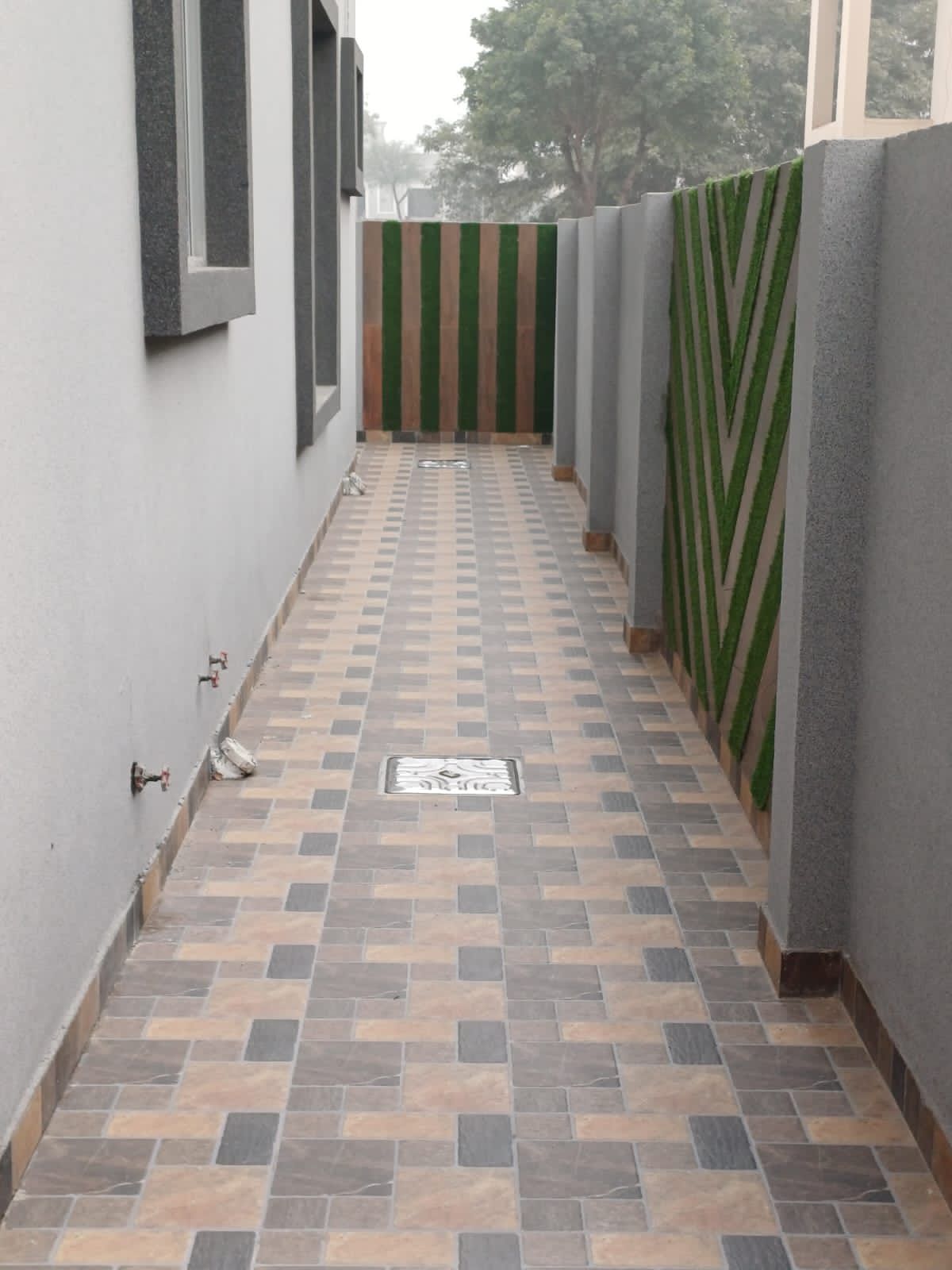 68b9de17-8536-45d3-a9b7-d3685f3d920b